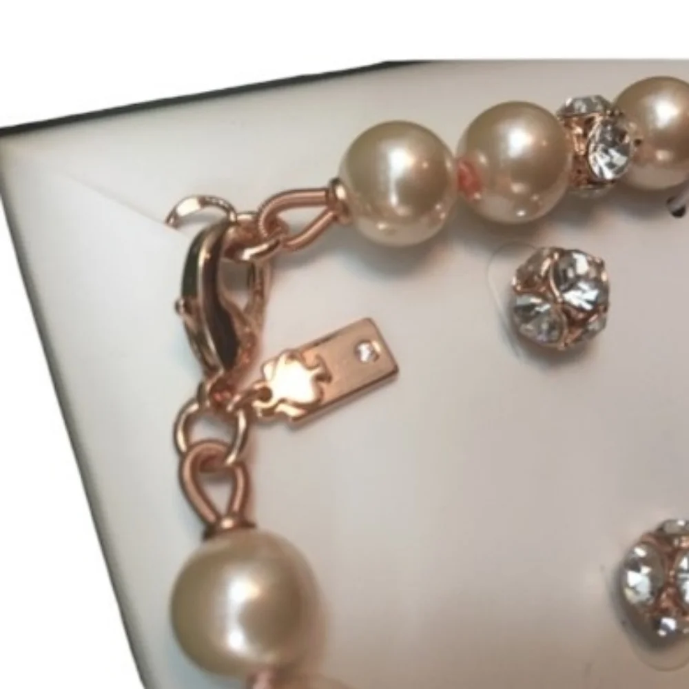 New in box Kate Spade ♠️ Lady Marmalade Pearl Blush Bracelet & stud earrings Set - Picture 6 of 9